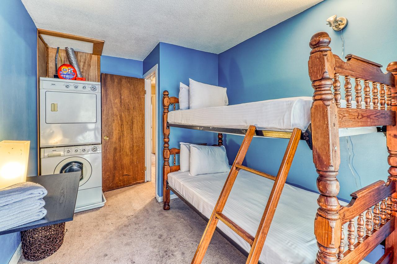 3 Bed 2 Bath Vacation Home In Bolton - thumb 15