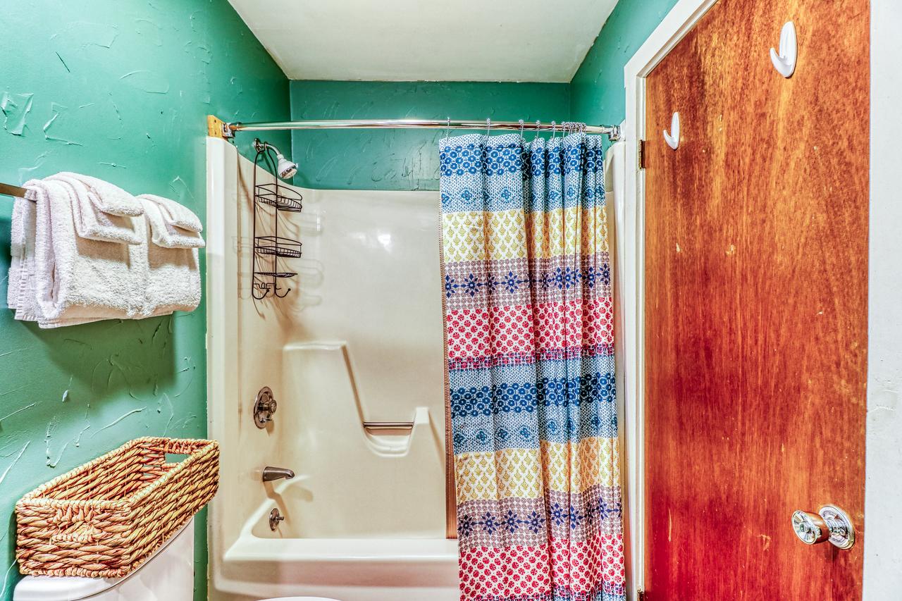 3 Bed 2 Bath Vacation Home In Bolton - thumb 21