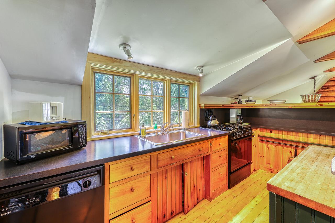2 Bed 2 Bath Vacation Home In Charlotte - thumb 10