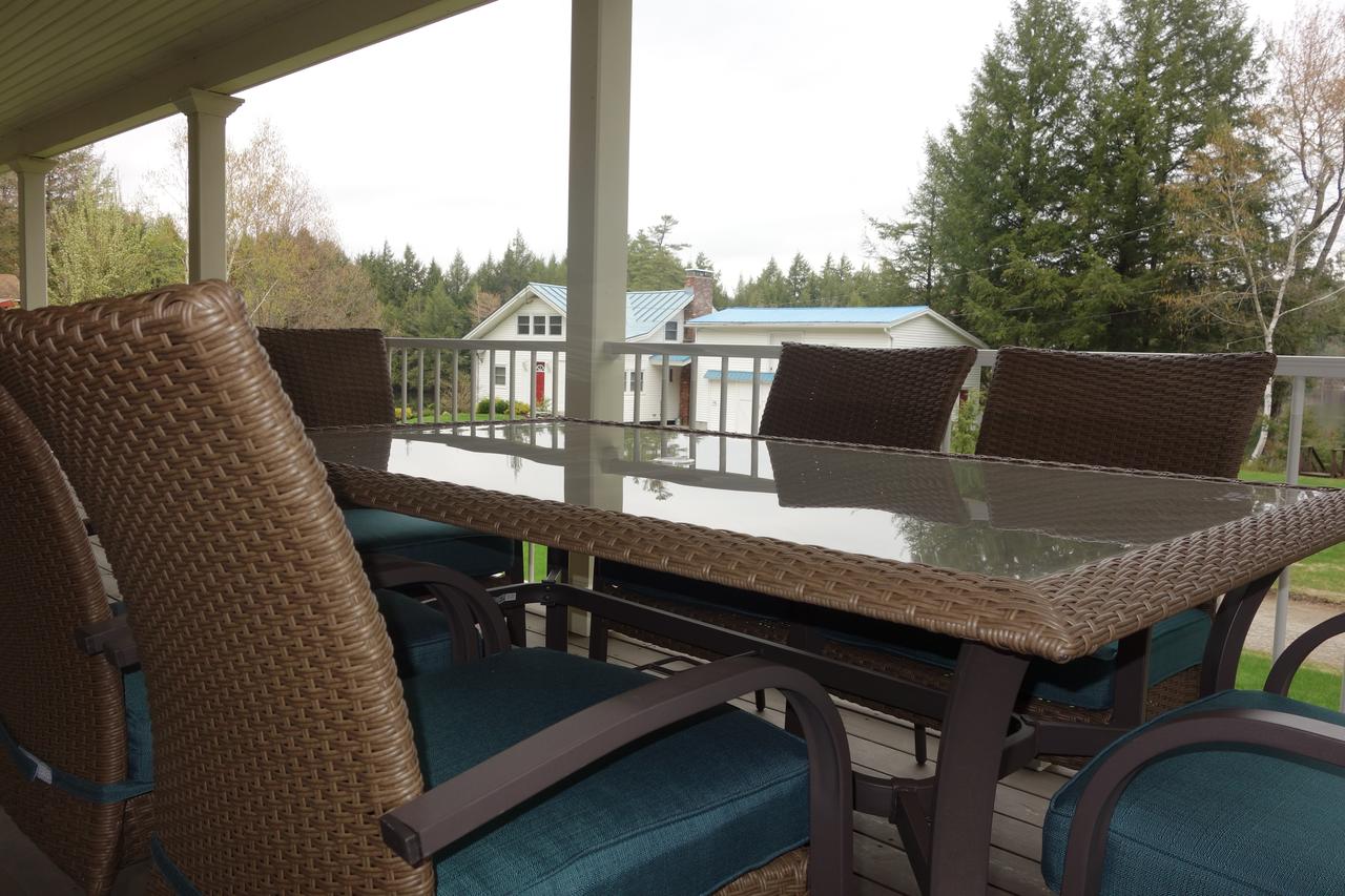 Lake Rescue LAKEFRONT! 2.6 Miles From Okemo. - thumb 3