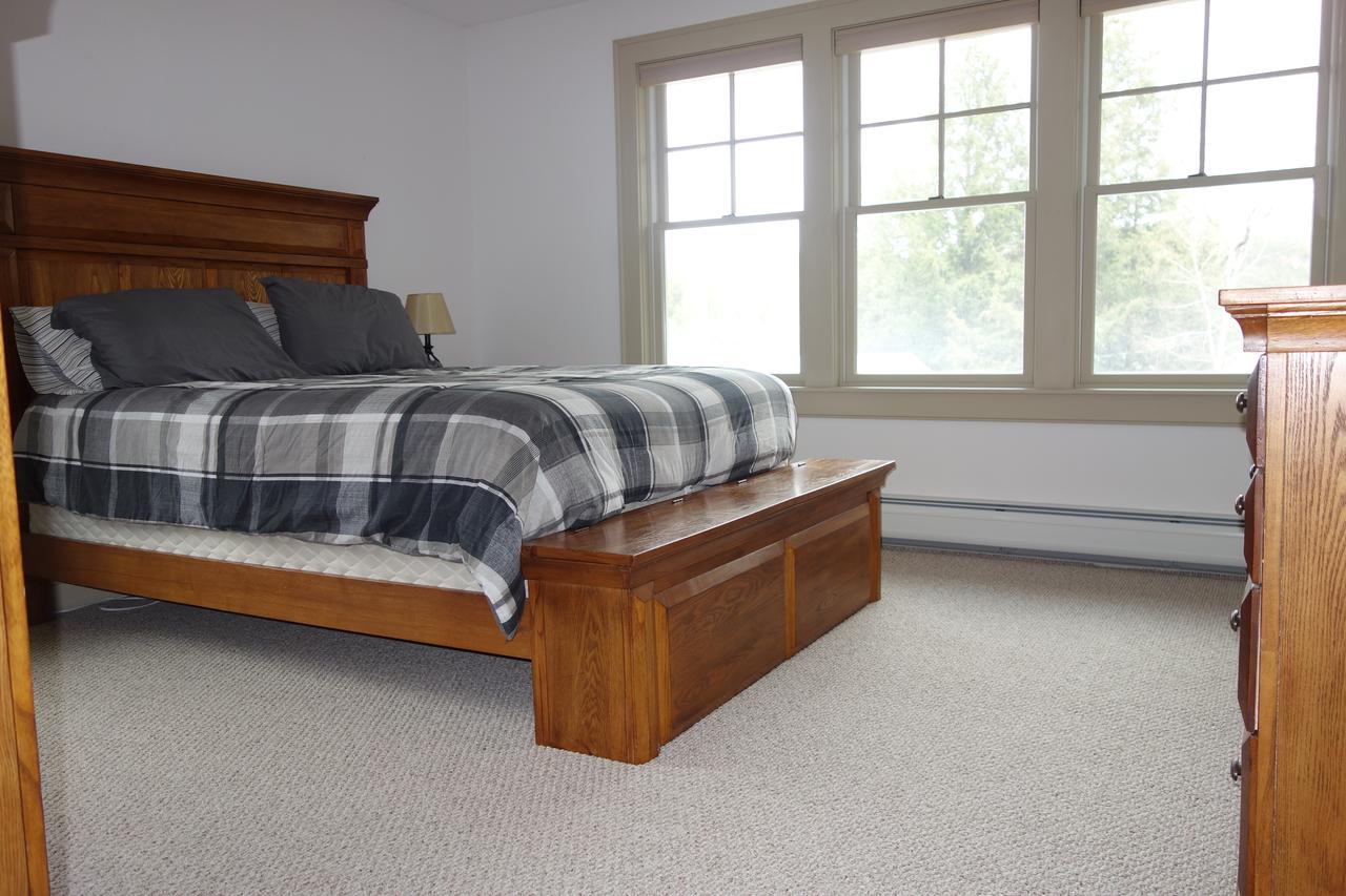 Lake Rescue LAKEFRONT! 2.6 Miles From Okemo. - thumb 35