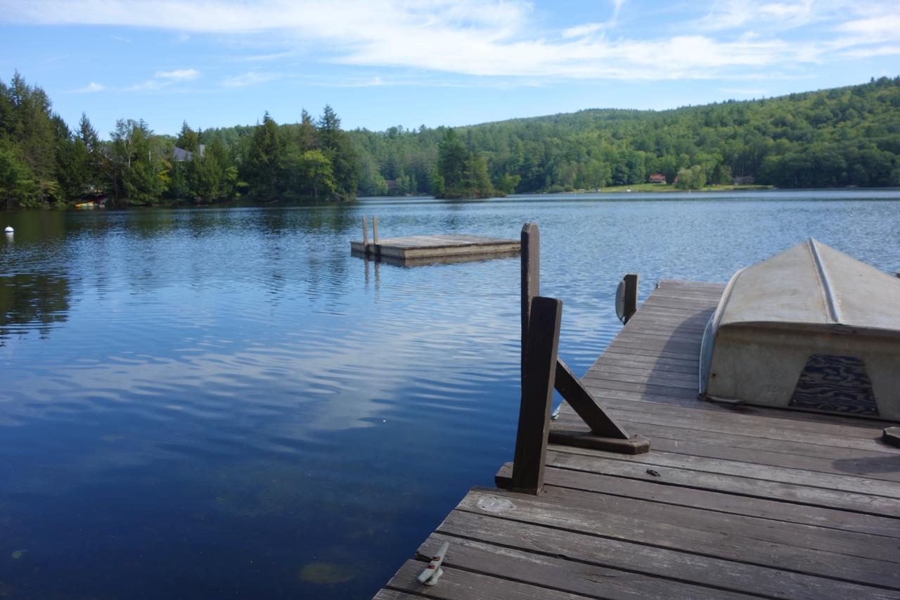 Lake Rescue LAKEFRONT! 2.6 Miles From Okemo. - thumb 2