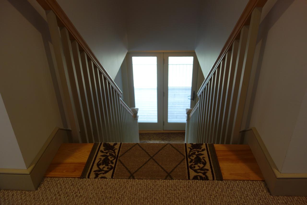 Lake Rescue LAKEFRONT! 2.6 Miles From Okemo. - thumb 28