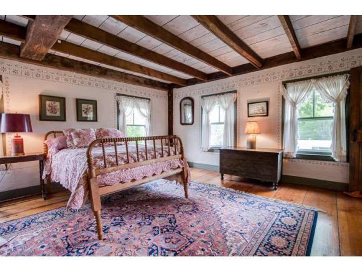 Hilltop 1780 Manchester Farm House - thumb 6