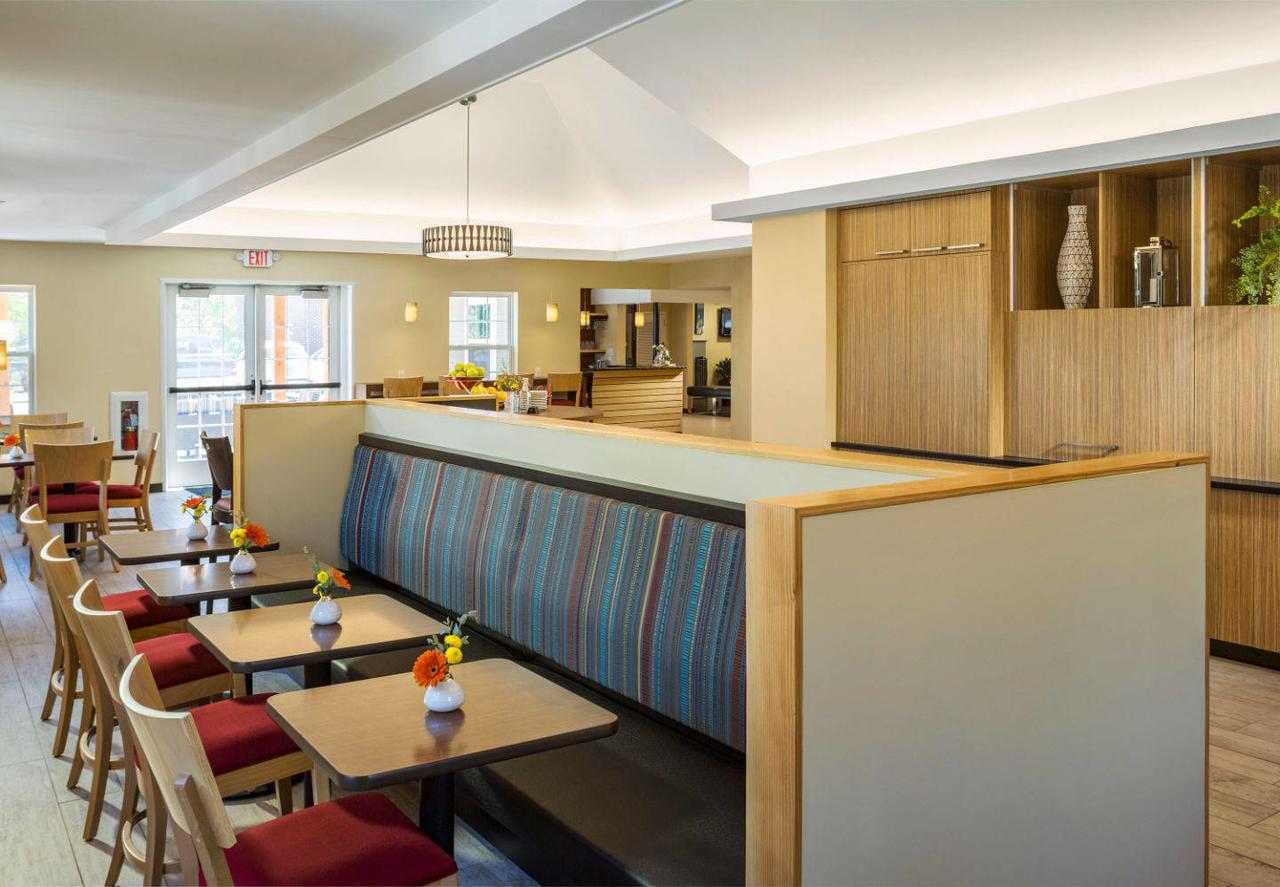 TownePlace Suites Burlington Williston - thumb 3