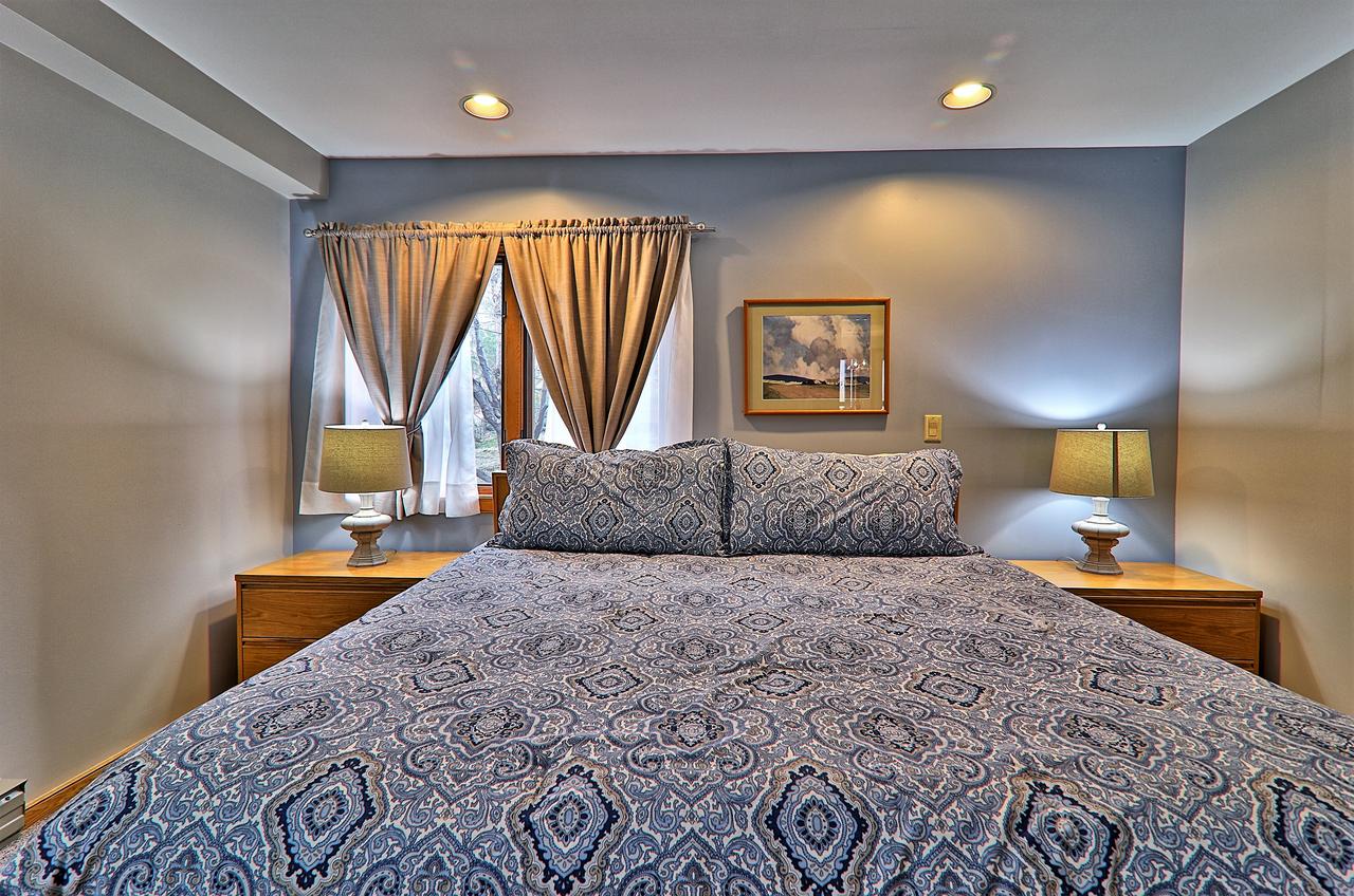 Highridge Condominium Unit B9B - thumb 4