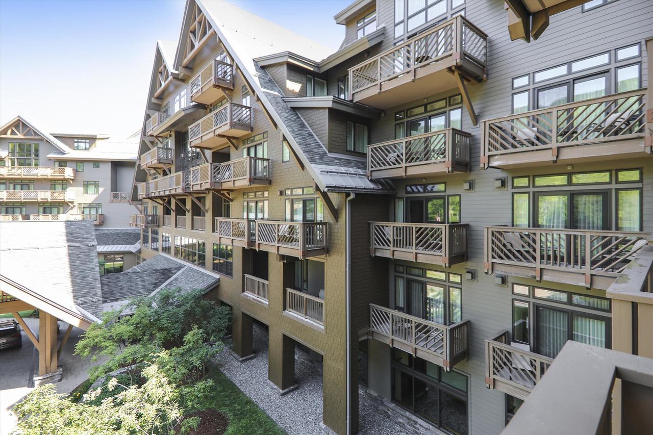 StoweBound At The Lodge At Spruce Peak - thumb 1