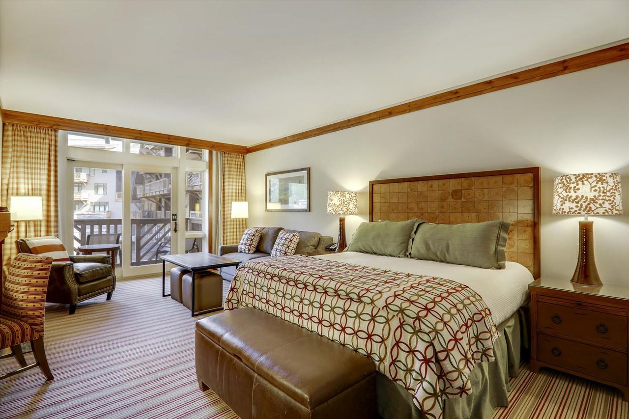 StoweBound At The Lodge At Spruce Peak - thumb 3