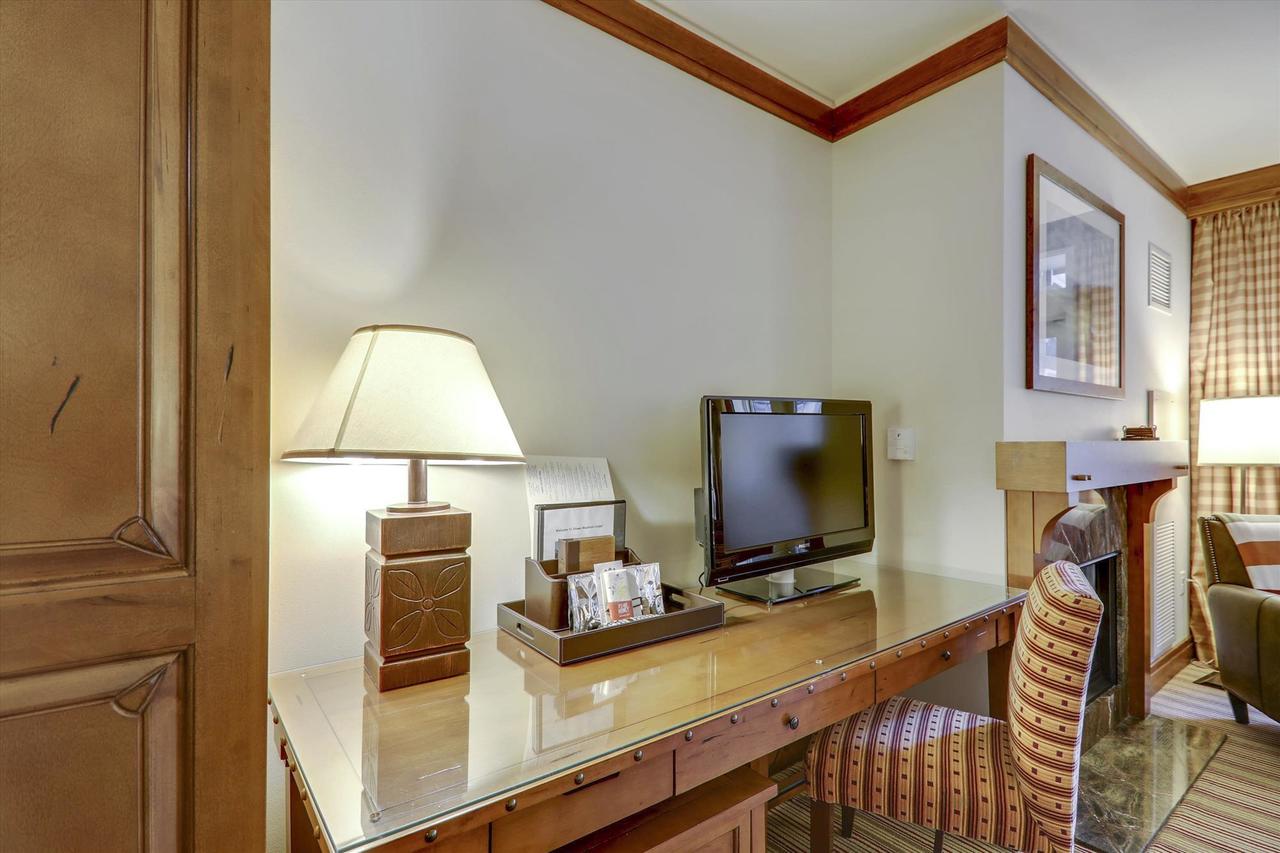 StoweBound At The Lodge At Spruce Peak - thumb 4