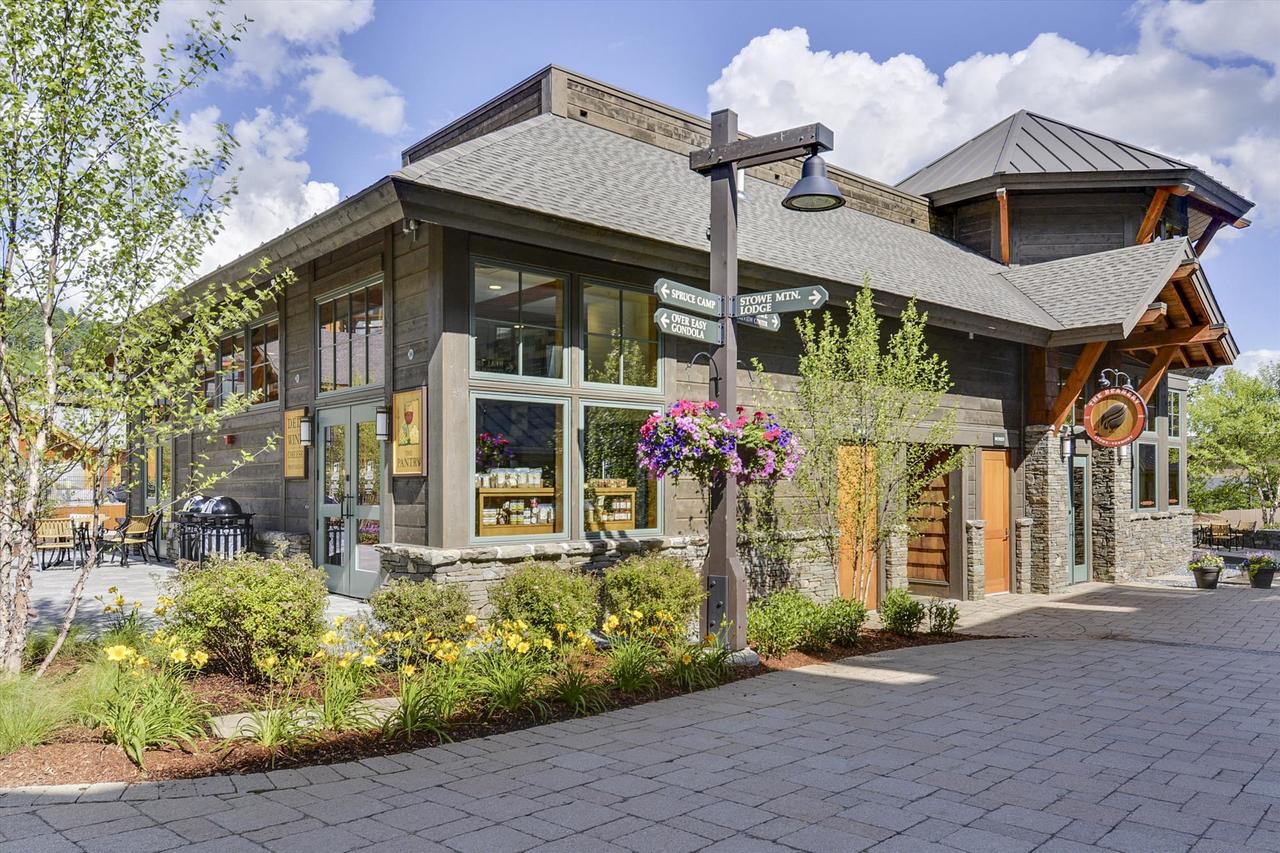 StoweBound At The Lodge At Spruce Peak - thumb 37