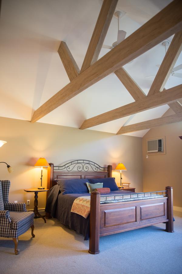 The Red Clover Inn - thumb 5