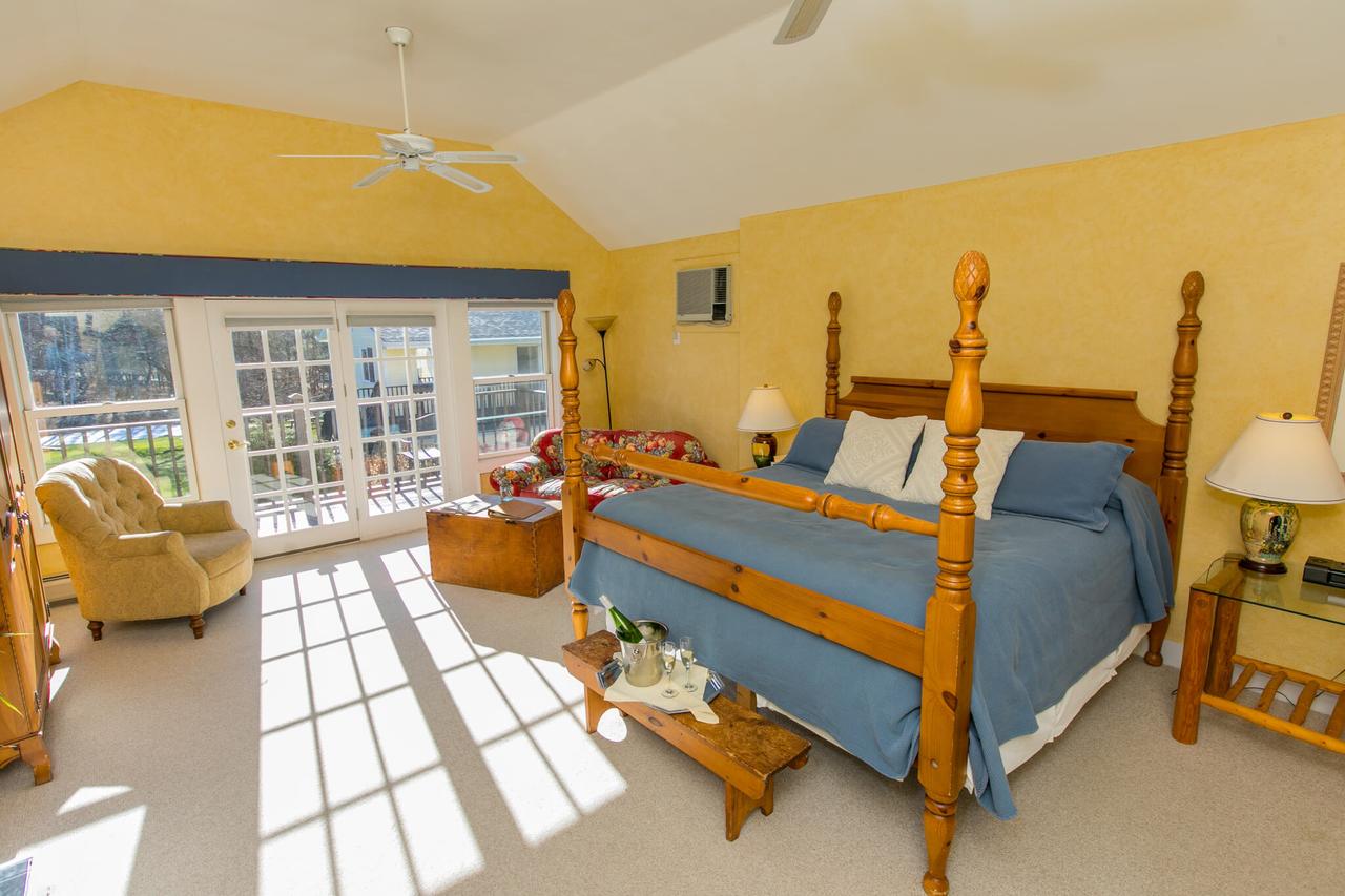 The Red Clover Inn - thumb 6