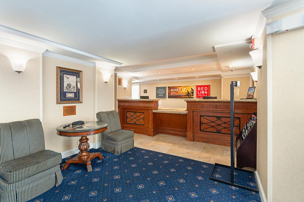 Red Lion Hotel Rosslyn Iwo Jima - thumb 21