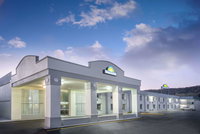 Booking Roanoke Accommodation China