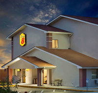 Super 8 by Wyndham Waynesboro - Tourism Bookings