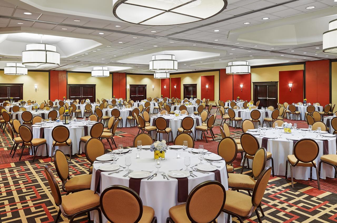 Blue Ridge Hotel & Conference Center - thumb 20