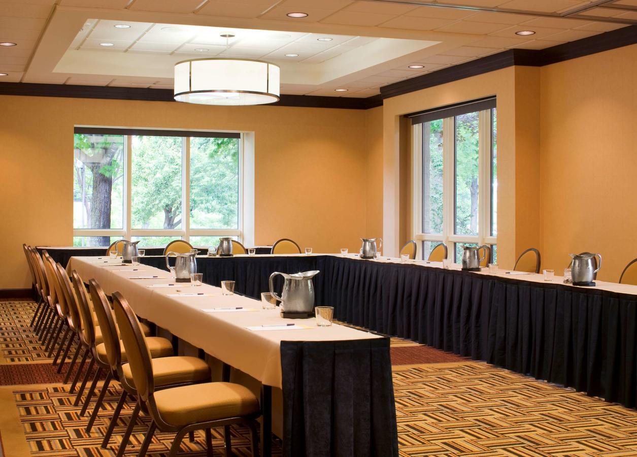 Blue Ridge Hotel & Conference Center - thumb 25