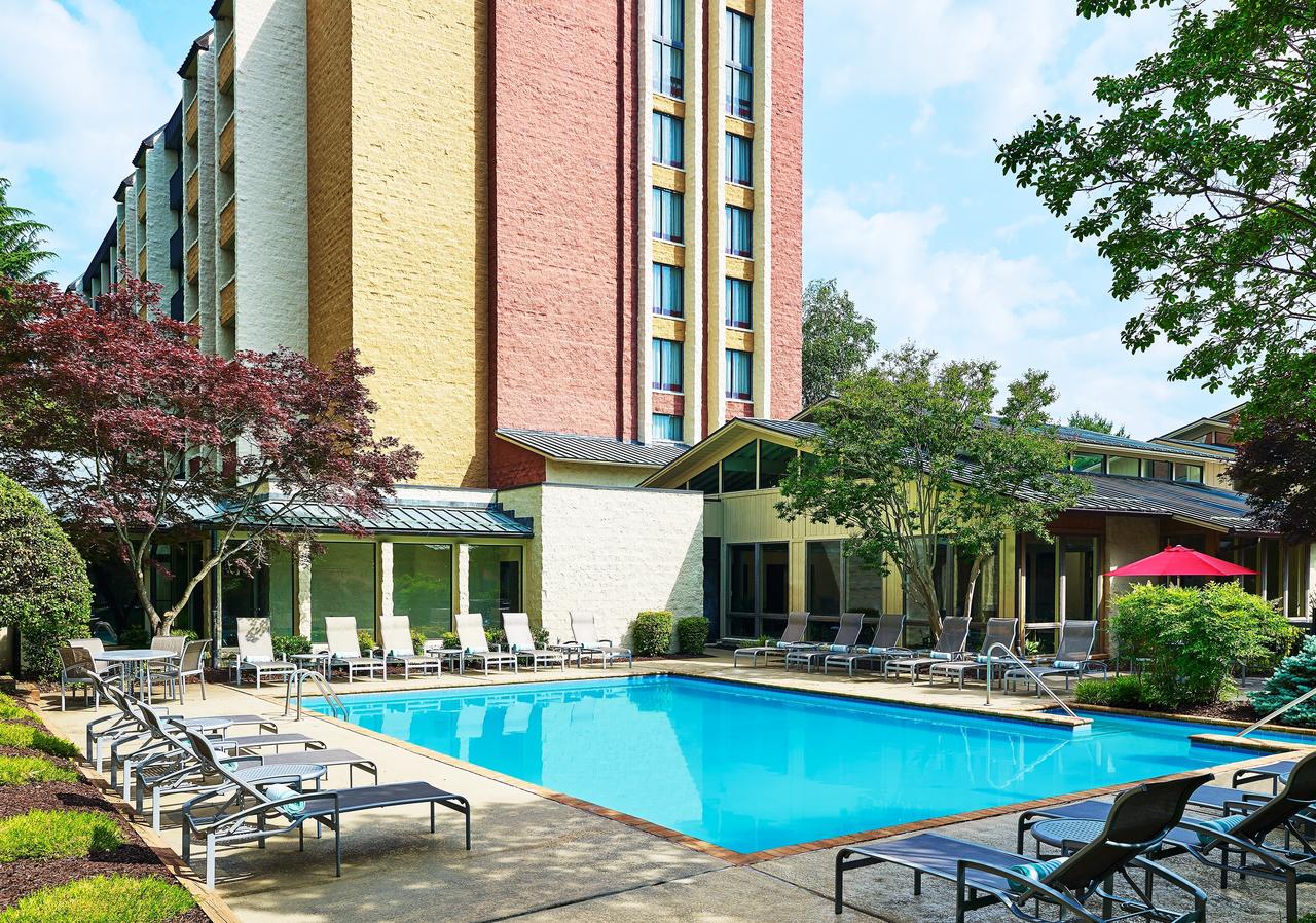 Blue Ridge Hotel & Conference Center - thumb 13