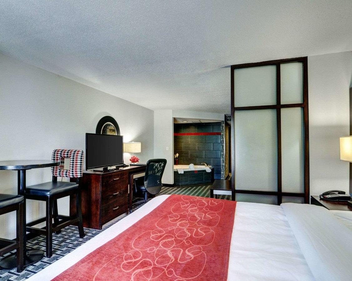 Comfort Suites Williamsburg Historic Area - thumb 29