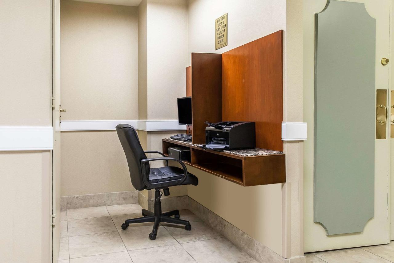 Comfort Inn Pentagon - thumb 13