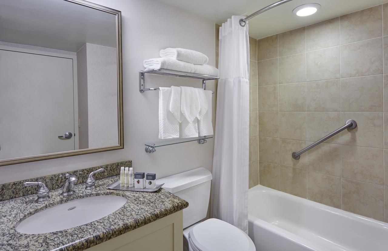 DoubleTree By Hilton Washington DC â€“ Crystal City - thumb 8