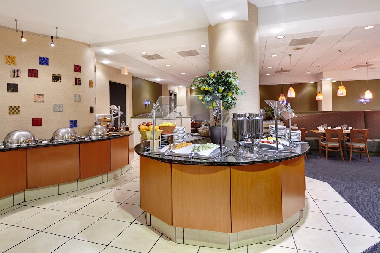 DoubleTree By Hilton Washington DC â€“ Crystal City - thumb 28