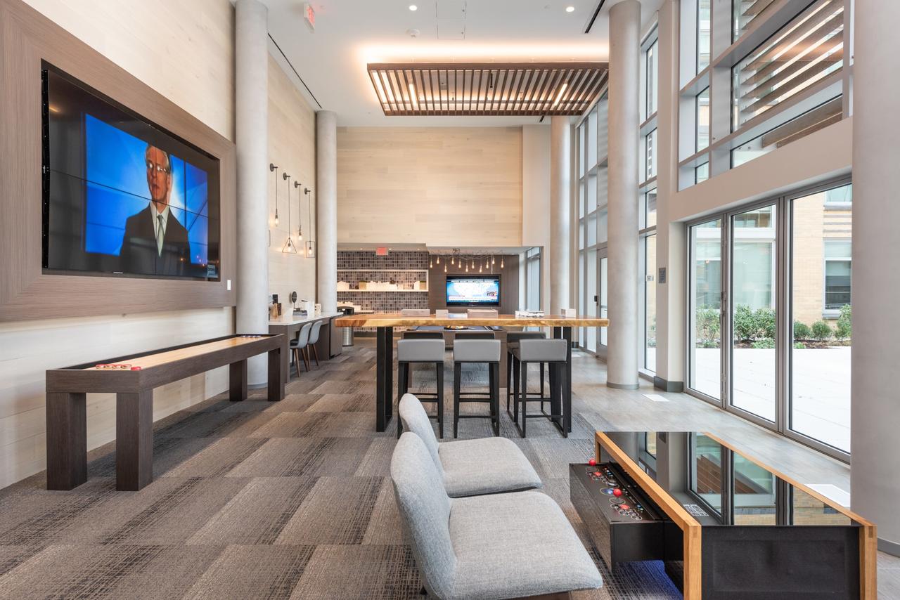 Global Luxury Suites Crystal City - thumb 17