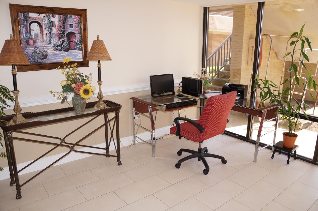 Days Inn & Suites By Wyndham Colonial - thumb 7