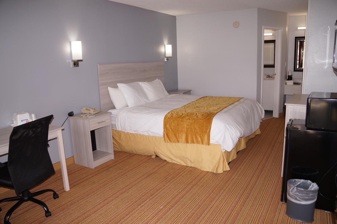 Days Inn & Suites By Wyndham Colonial - thumb 16