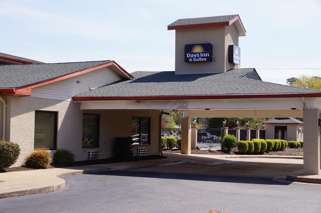 Days Inn & Suites By Wyndham Colonial - thumb 0