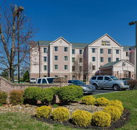 MainStay Suites Airport - Accommodation China
