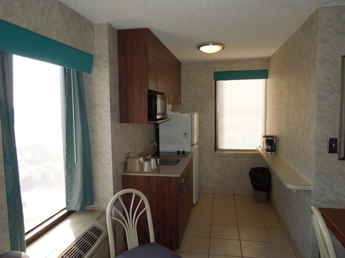 The Breakers Resort Inn - thumb 14