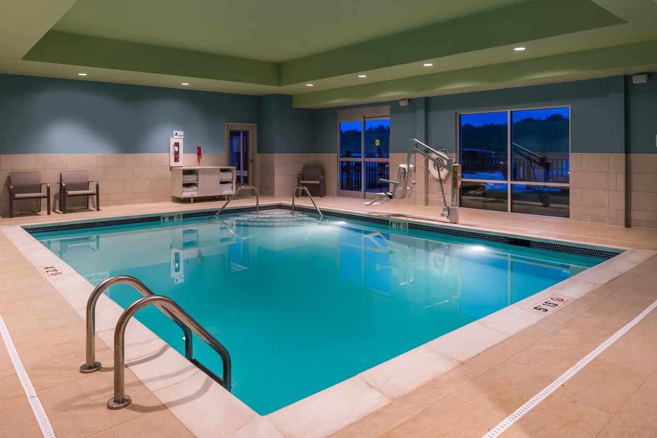 Holiday Inn Express & Suites Farmville - thumb 25