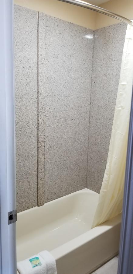 Newport News Inn - thumb 5