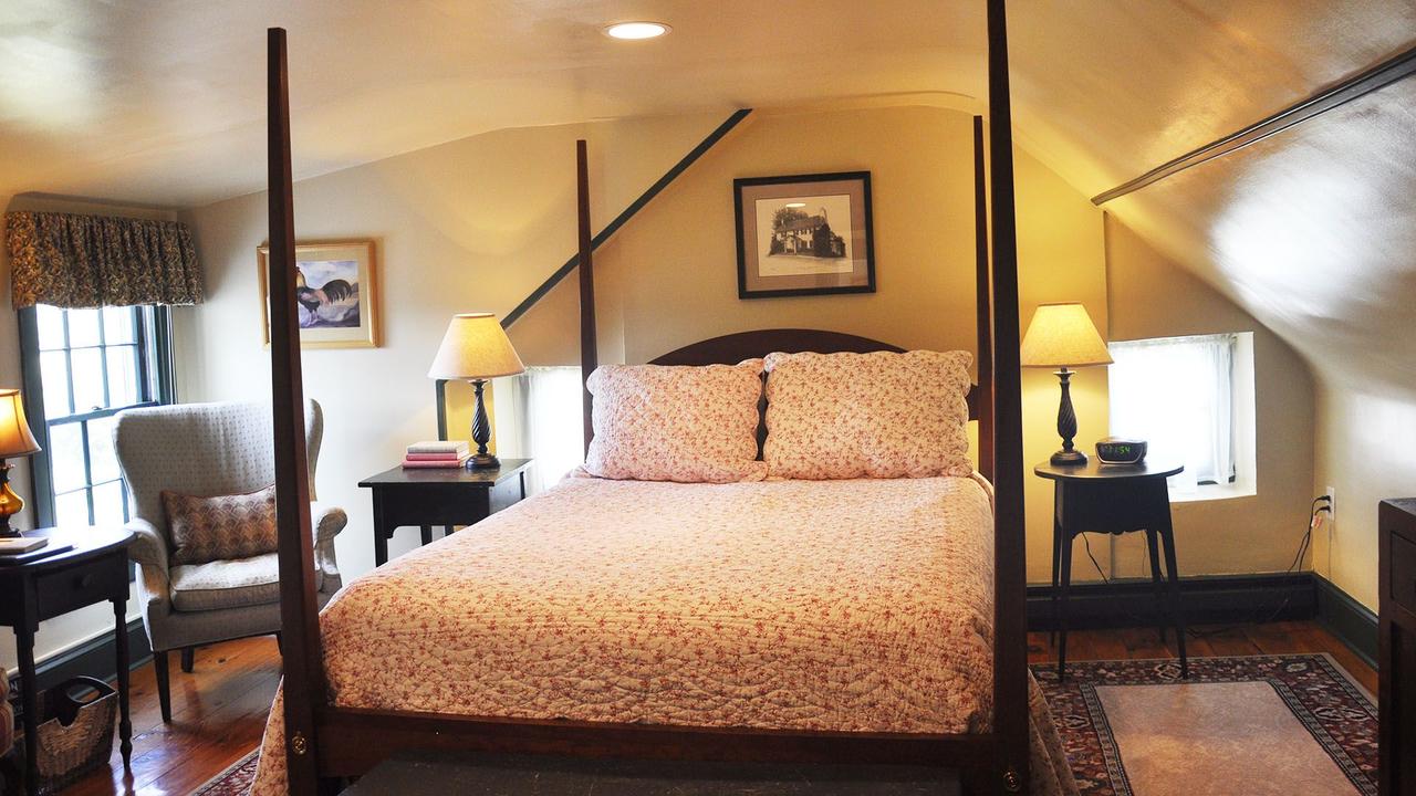 Ashby Inn & Restaurant - thumb 1