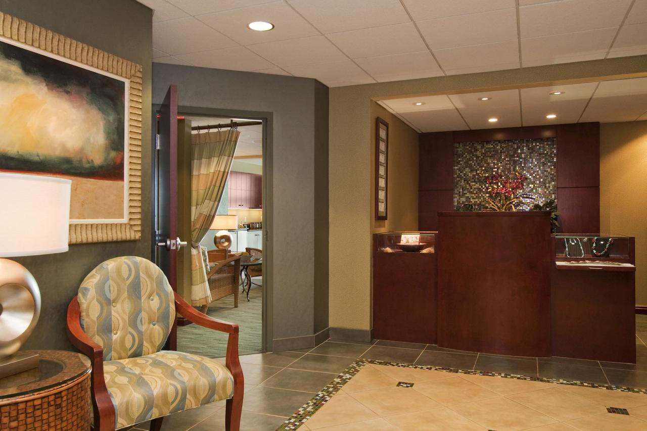 Embassy Suites By Hilton Hampton Convention Center - thumb 35