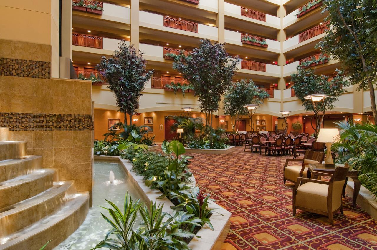 Embassy Suites By Hilton Hampton Convention Center - thumb 25