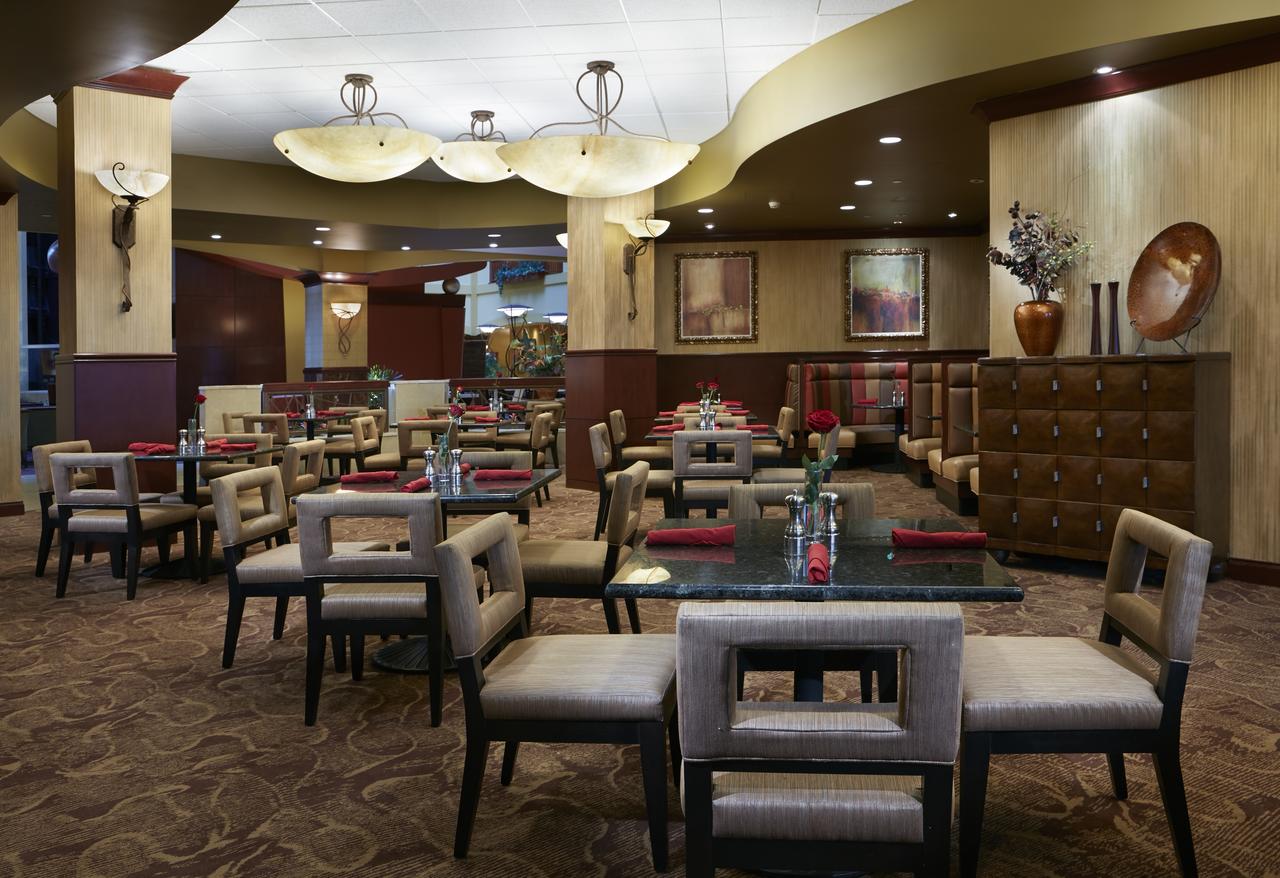 Embassy Suites By Hilton Hampton Convention Center - thumb 9
