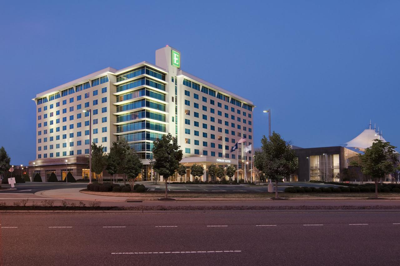 Embassy Suites By Hilton Hampton Convention Center - thumb 0