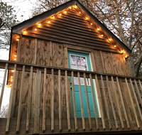 Adorable Tree House - Tourism Bookings