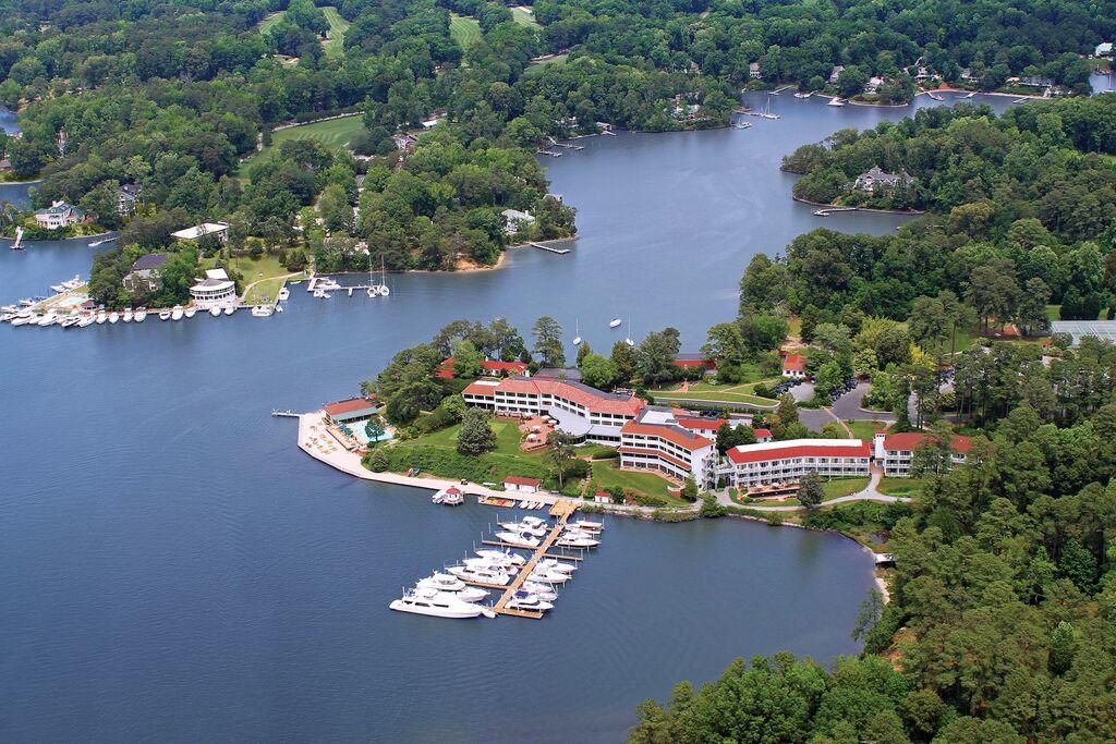 The Tides Inn - thumb 0