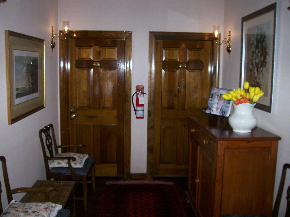 Leesburg Colonial Inn - thumb 9