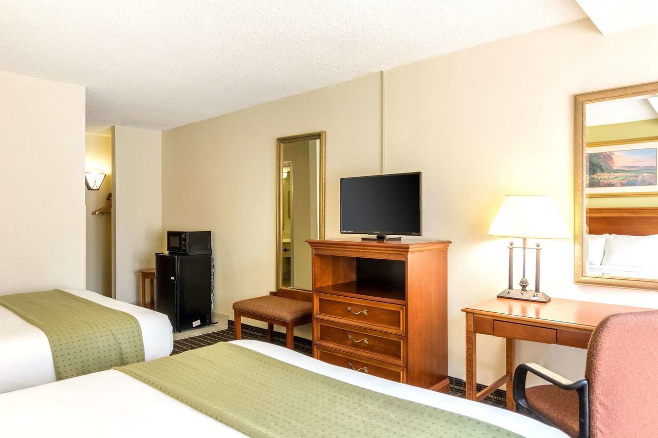 Clarion Hotel Central - thumb 18