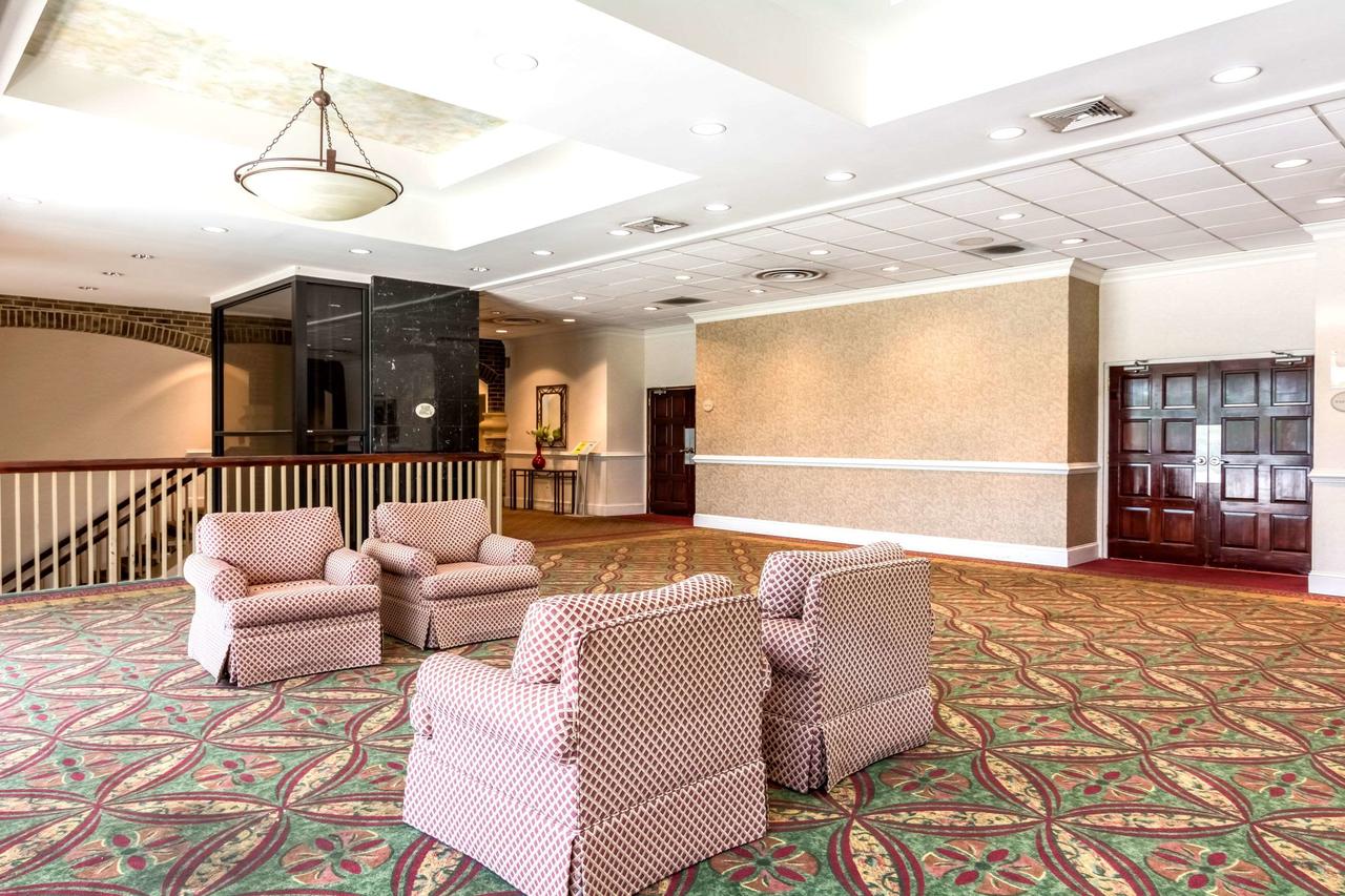 Clarion Hotel Central - thumb 22
