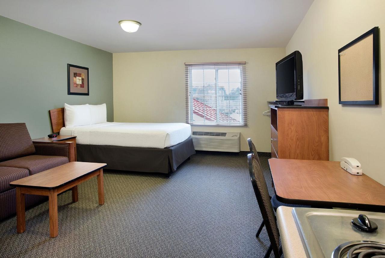 WoodSpring Suites Richmond West - thumb 5