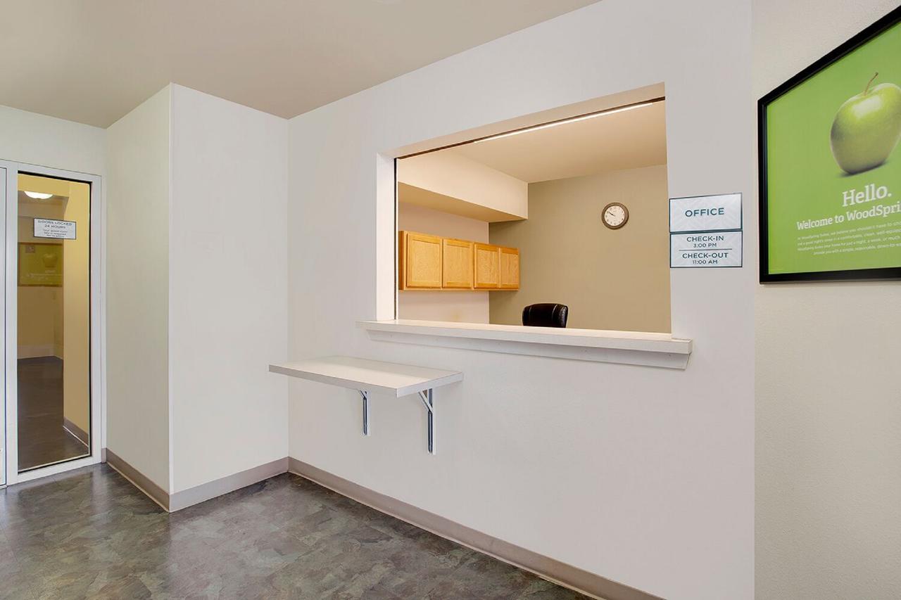 WoodSpring Suites Richmond West - thumb 9