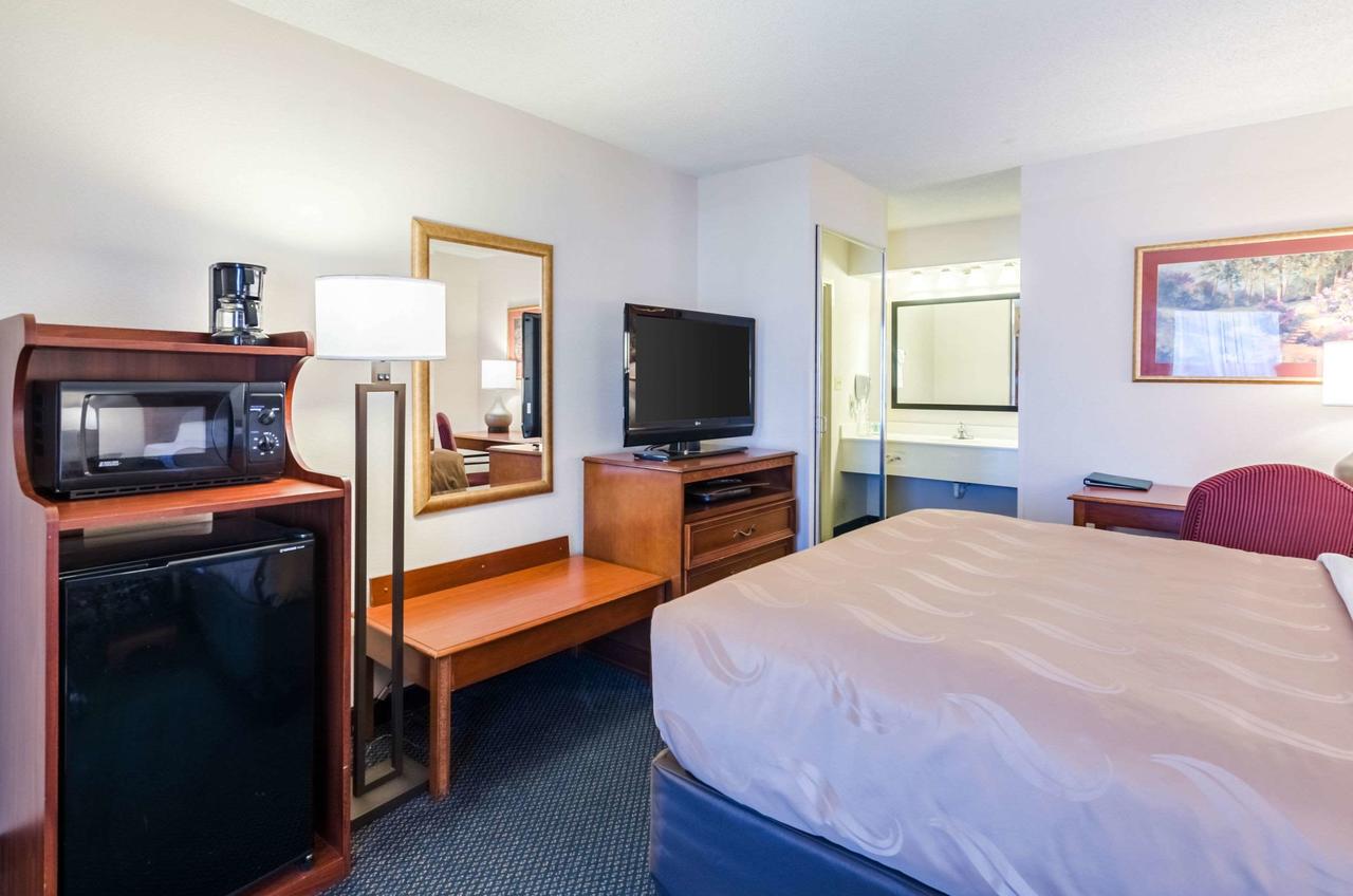 Quality Inn Lynchburg Near University - thumb 20
