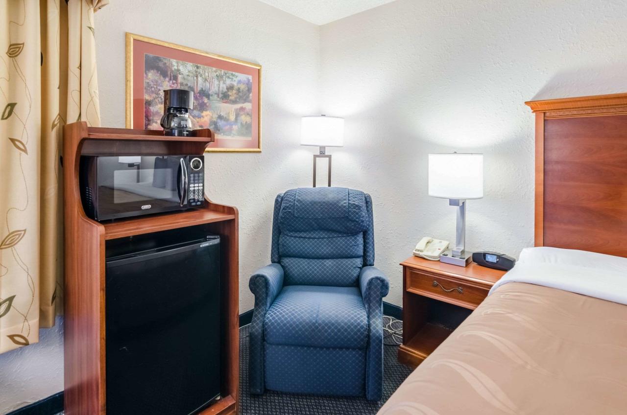 Quality Inn Lynchburg Near University - thumb 1