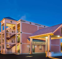 Super 8 by Wyndham Ashland/Richmond - Tourism Bookings