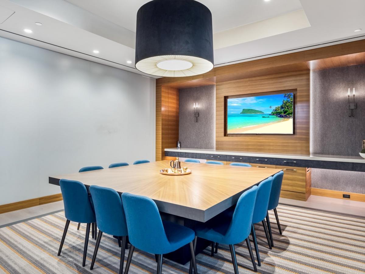 Bluebird Suites At Reston Town Center - thumb 30